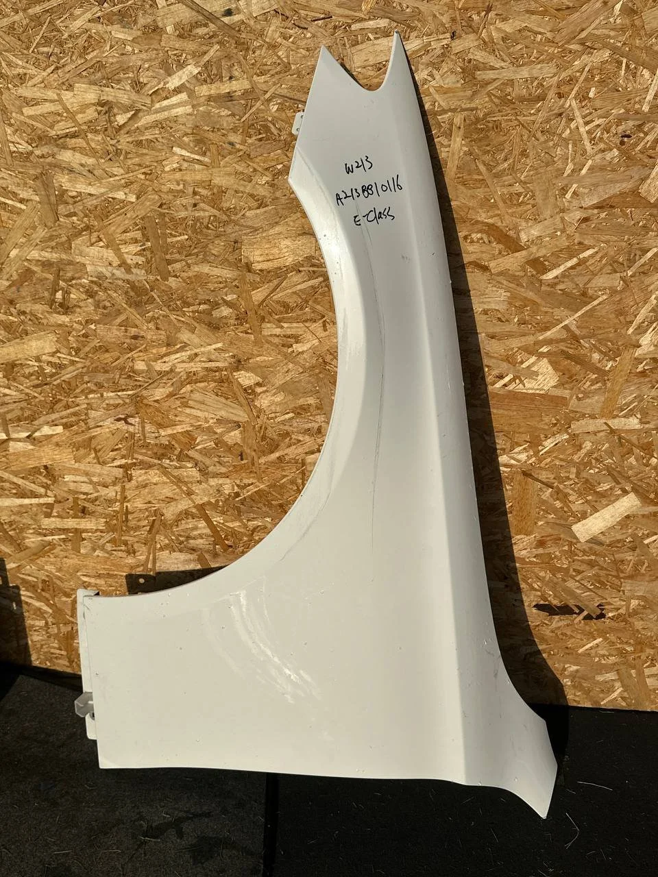 Крыло левое Mercedes-Benz E class W213 2016-2023 Седан (W213) Mercedes-Benz E class W213 2016-2023