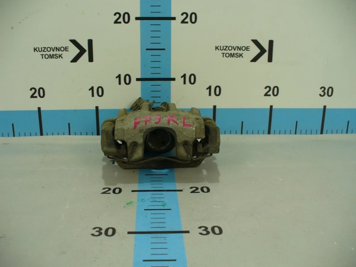 Суппорт Ford Focus 2012 CB8