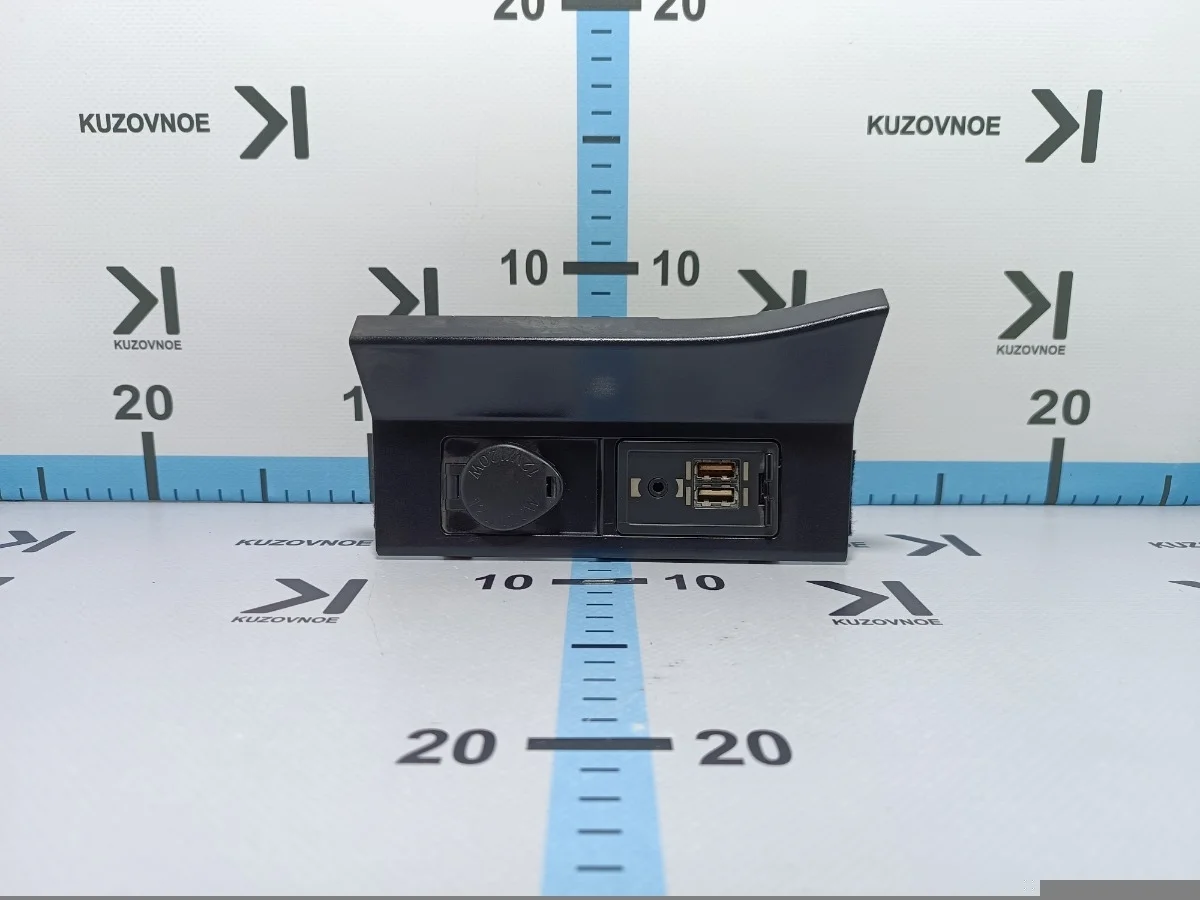 Usb разъем Lexus RX350 2018 AL20