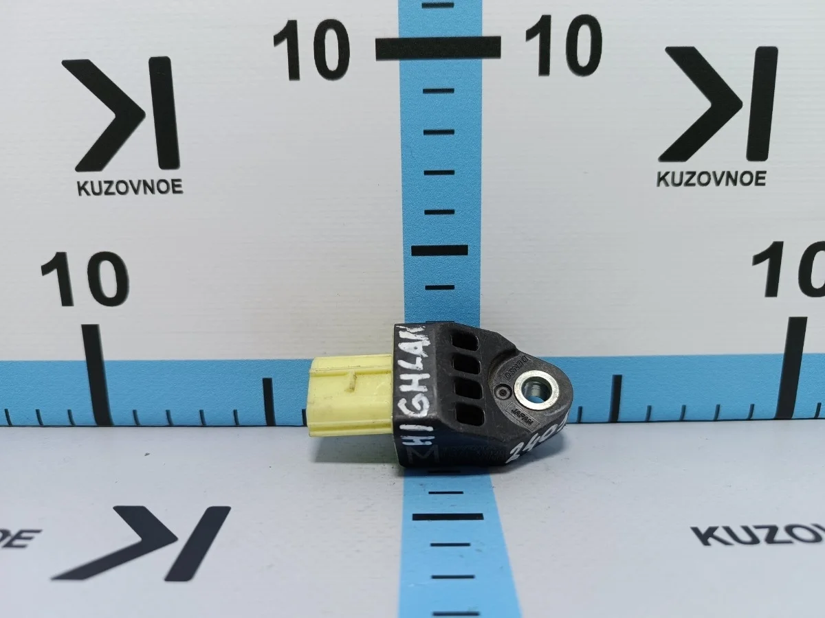 Датчик air bag Toyota Highlander 2013 XU40