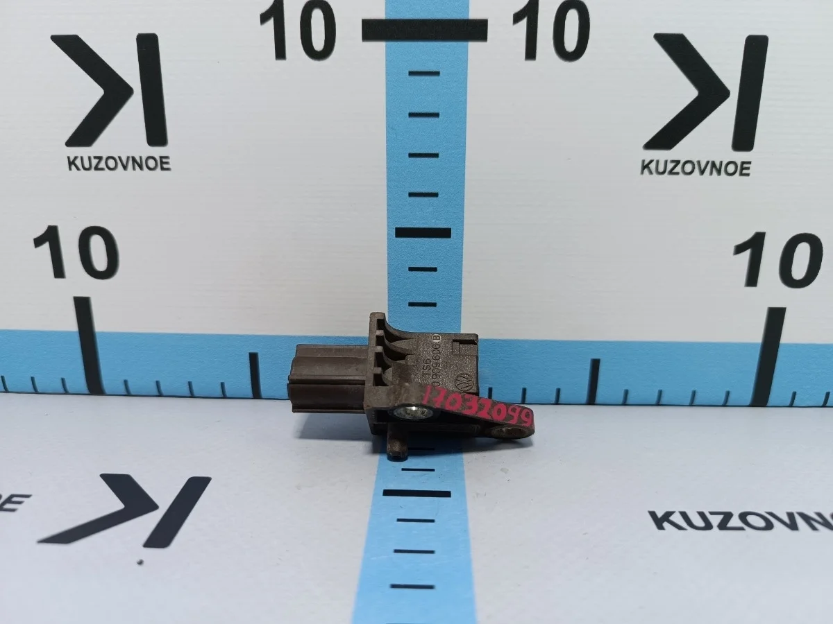 Датчик air bag Volkswagen Passat 2006 3C2