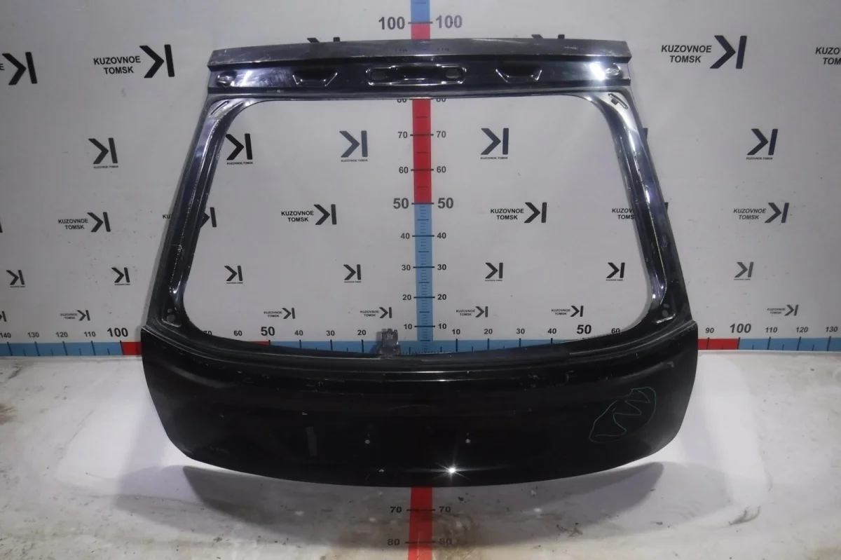 Крышка багажника Ford Focus 2010 CB4