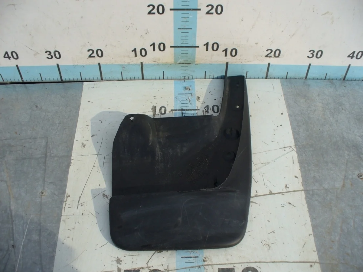 Брызговик Toyota Land Cruiser Prado 2009-2023 J150