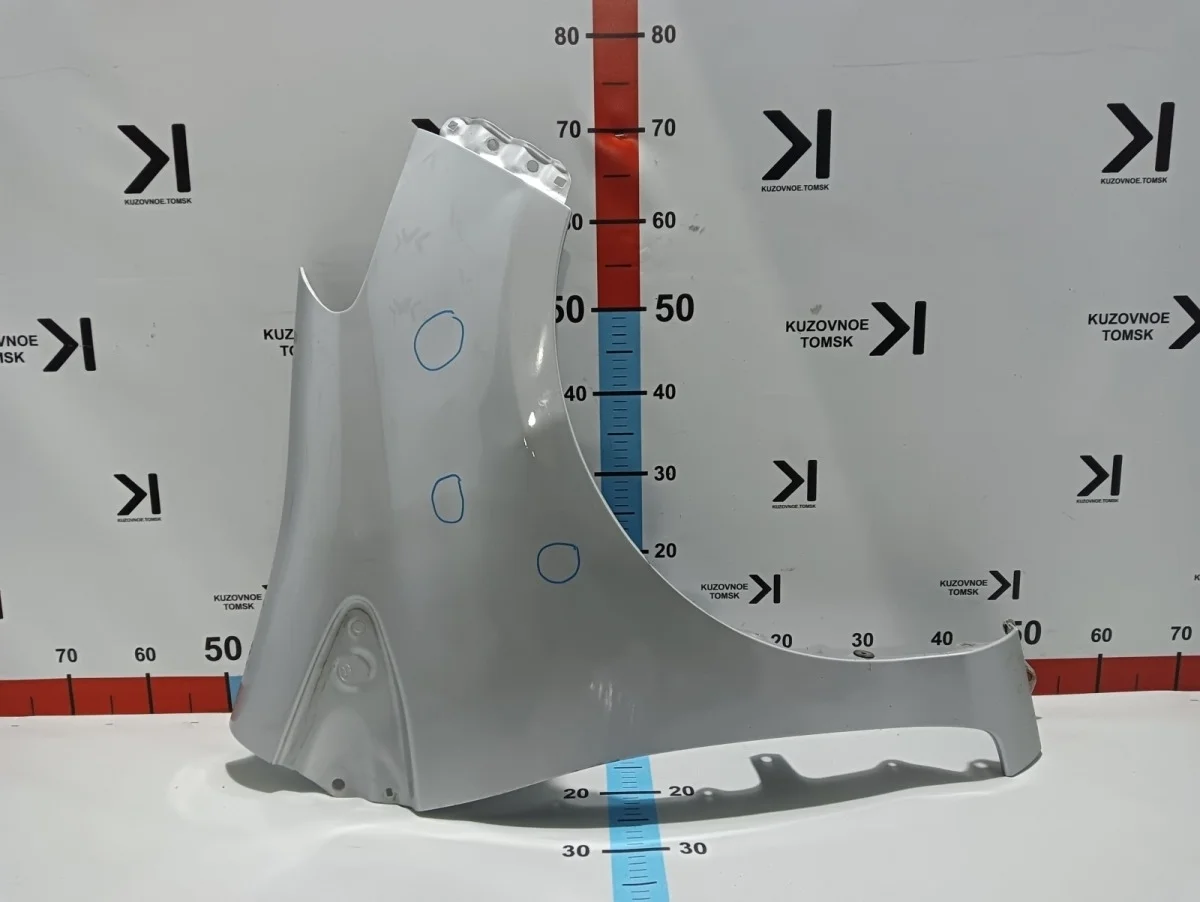 Крыло Toyota Vitz 2010-2016 XP130