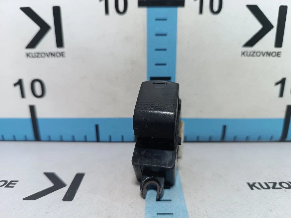 Кнопка стеклоподъемника Infiniti FX35 2003 S50