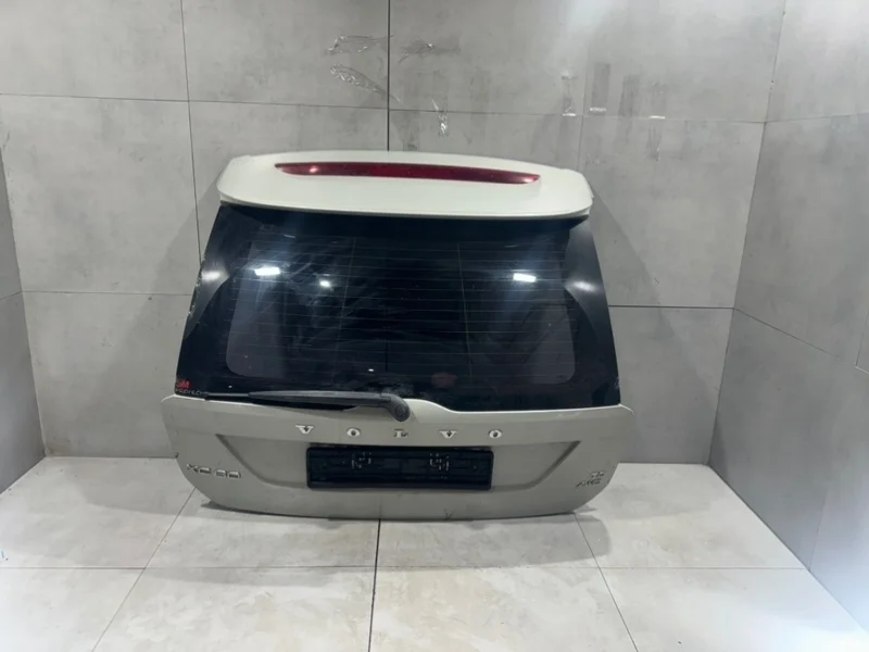 Дверь багажника Volvo XC60