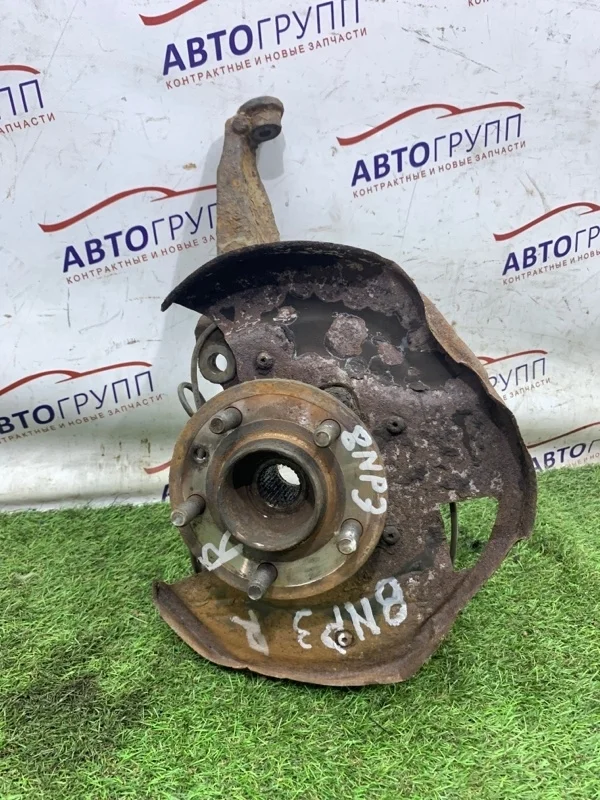 Кулак поворотный LR Discovery 3 2008 L319