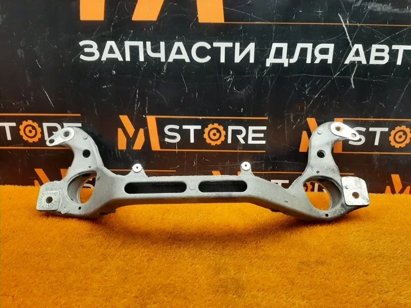 Балка поперечная (подрамник) Audi Q7 2010 4LB