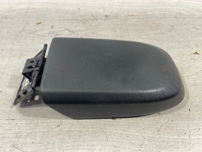 Крышка подлокотника Ford Focus 2 (08-11) ХЭТЧБЭК