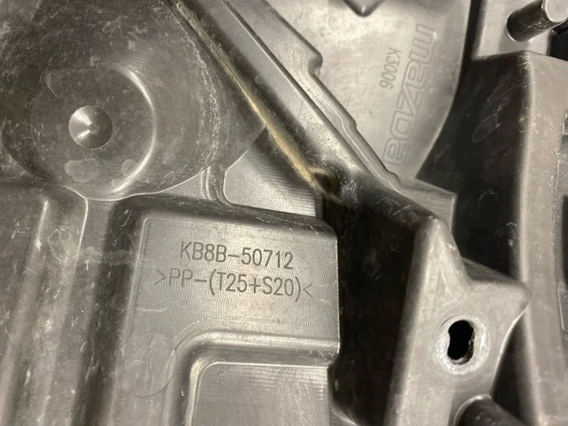 Решетка радиатора MAZDA CX-5 2017- 2018 2019 2020 2021 2022 2023 KF