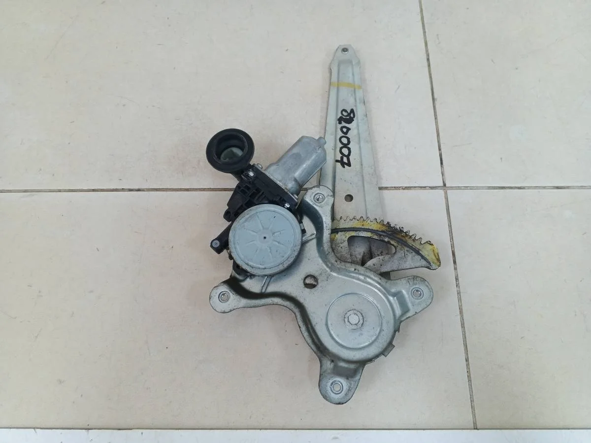 Стеклоподъемник электр. задний левый Toyota Camry V40 2006-2011