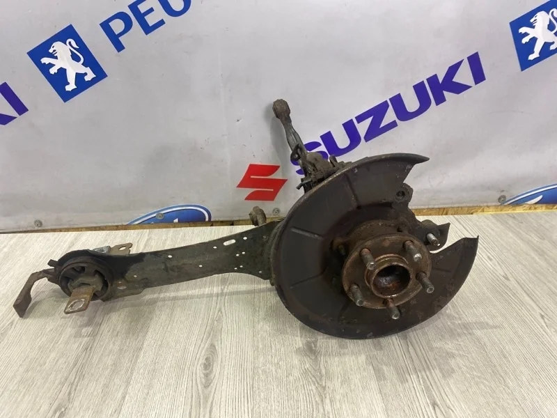 Кулак поворотный FORD S-Max 2013