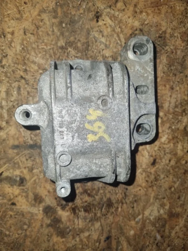 Опора двс Audi A3 2006 8P