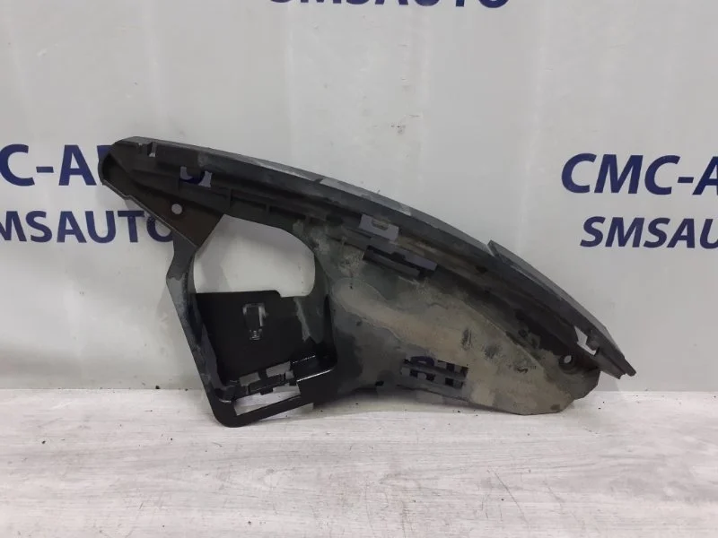 Кронштейн бампера под фару Volvo Xc60 30763434 XC60 2.0, передний правый