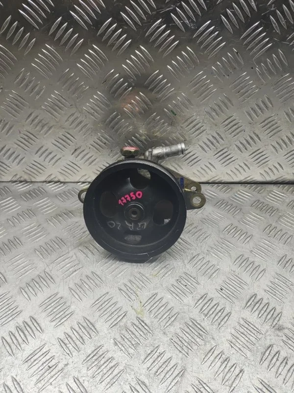 Насос ГУРа Nissan Primera 491108H30B P12 QR20DE