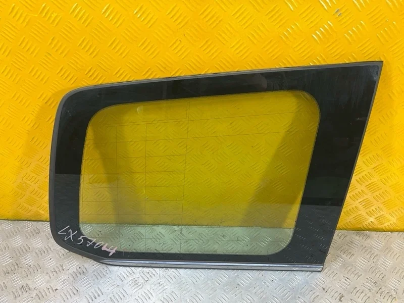 Стекло кузовное боковое правое Lexus LX 570 2007-2012 2010