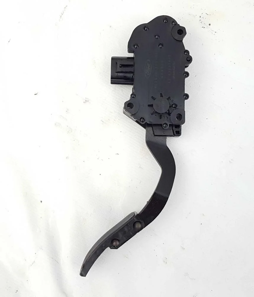 Педаль газа (без регулировки) Ford Explorer 106112