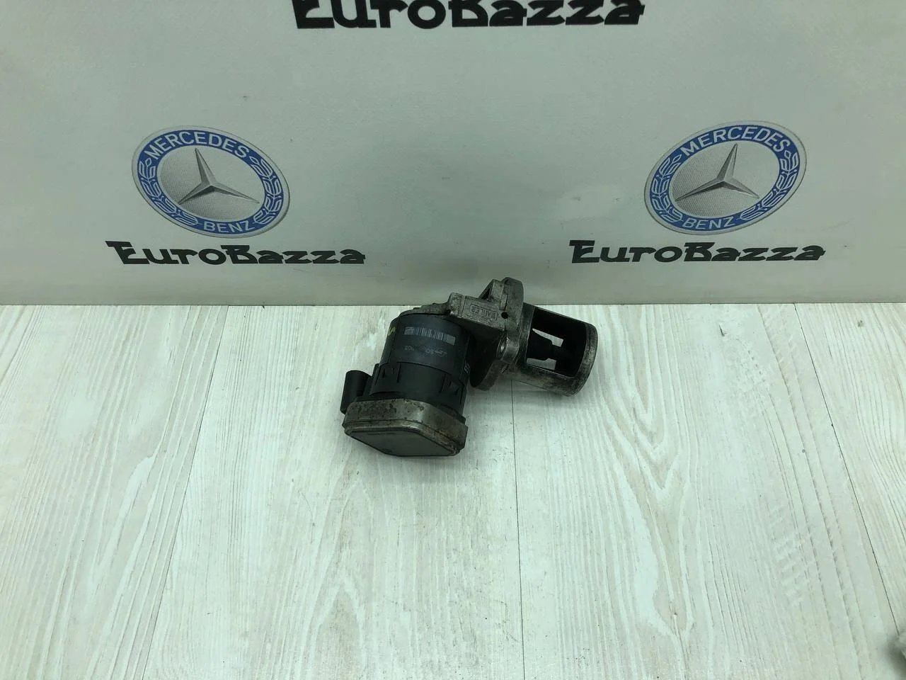 Клапан EGR Mercedes Om642