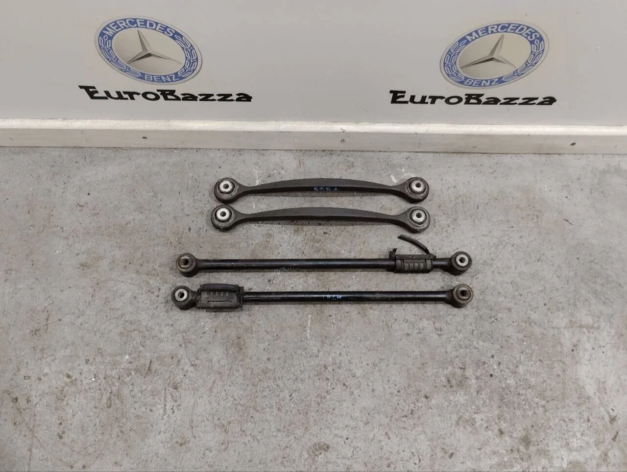 Задний верхний продольный рычаг Mercedes W251
