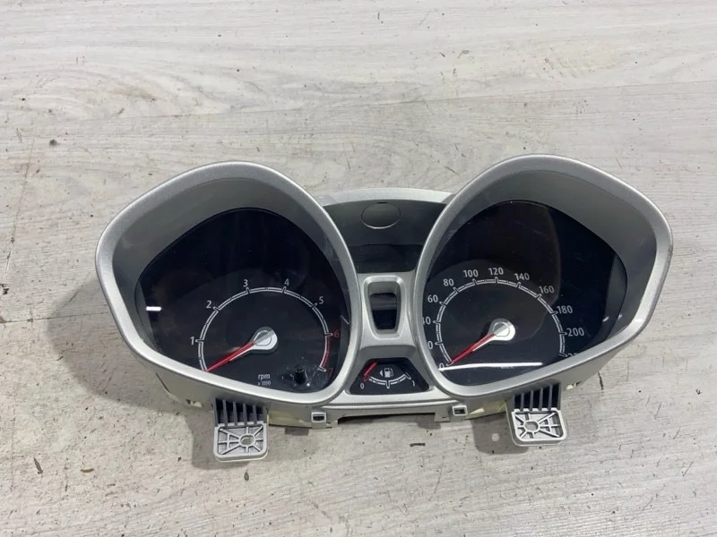 Панель (щиток) приборов Ford Fiesta (08-12)