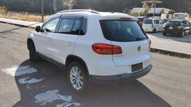 Продажа Volkswagen Tiguan 2.0 (170Hp) (CCZC, CAWA) 4WD AT по запчастям