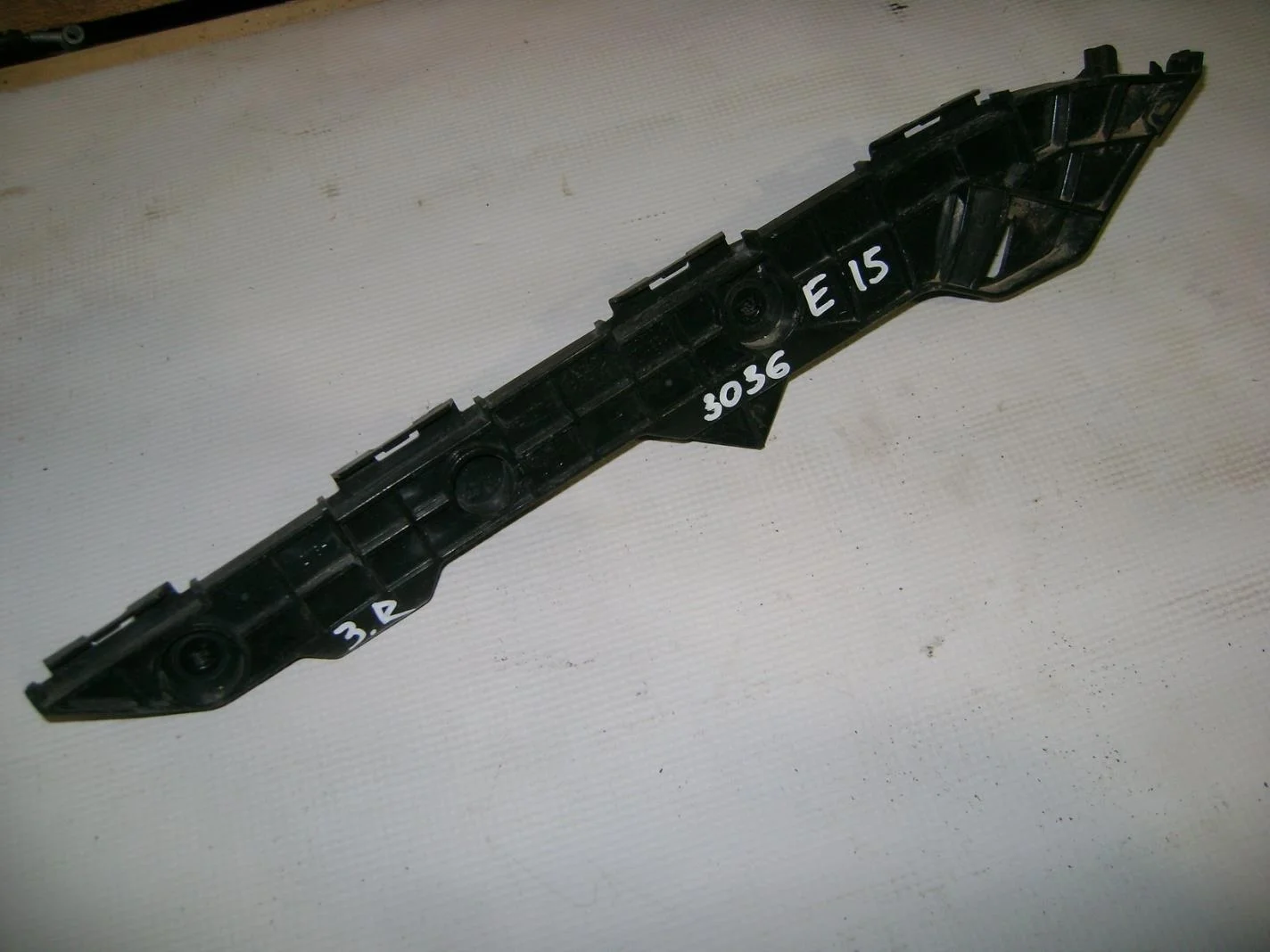 кронштейн заднего бампера Toyota Corolla (E150) 2006-2013