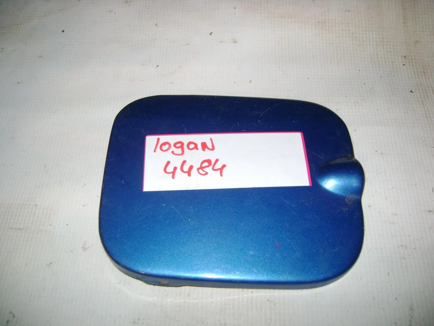 лючок бензобака Renault Logan I 2005-2014