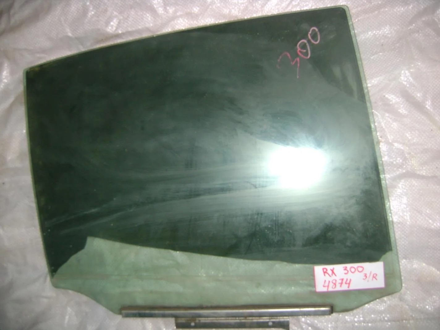 стекло двери Lexus RX 300/330/350/400h (XU30) 2003-2008