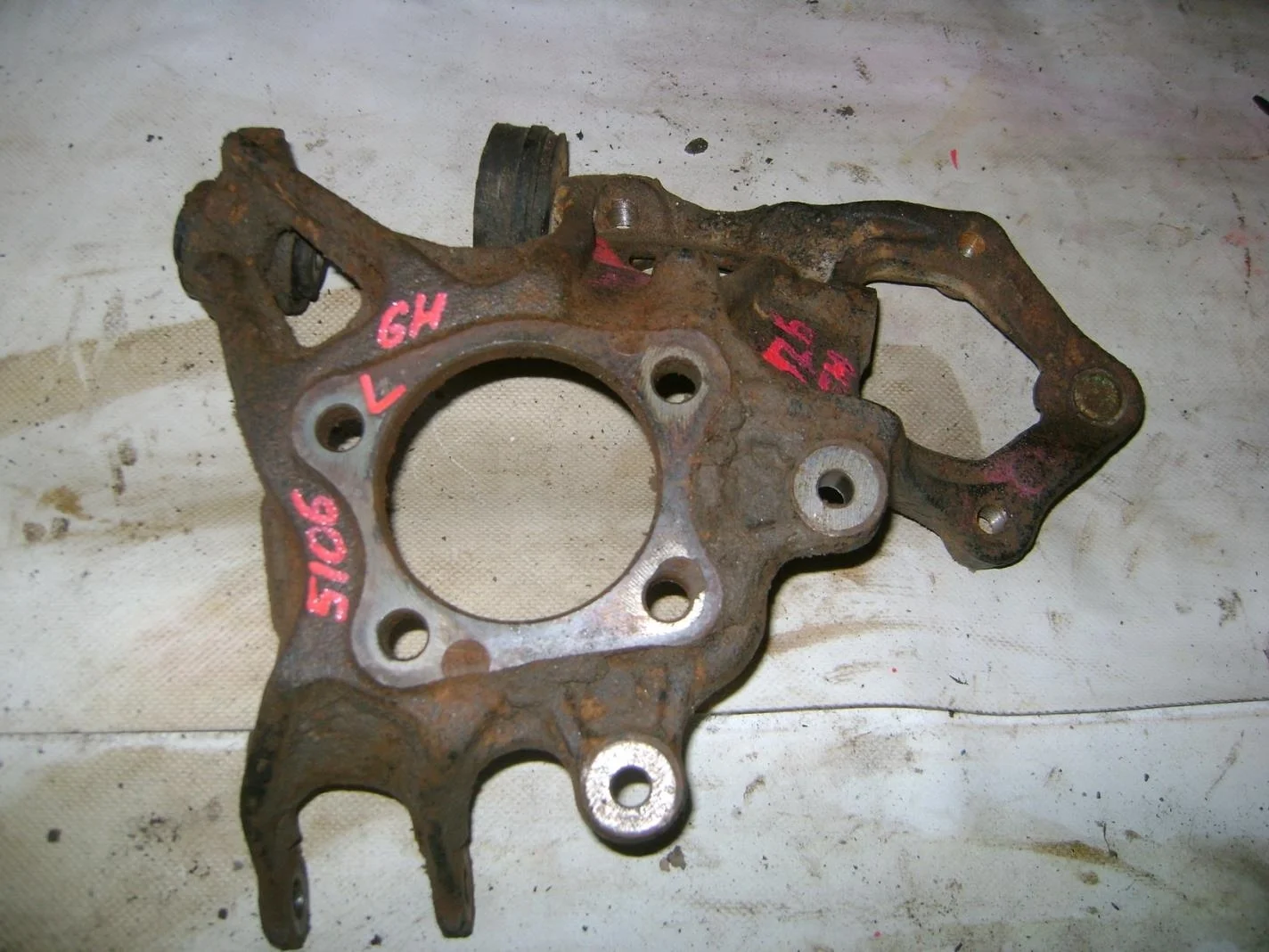 кулак поворотный Mazda Mazda 6 (GH) 2007-2012