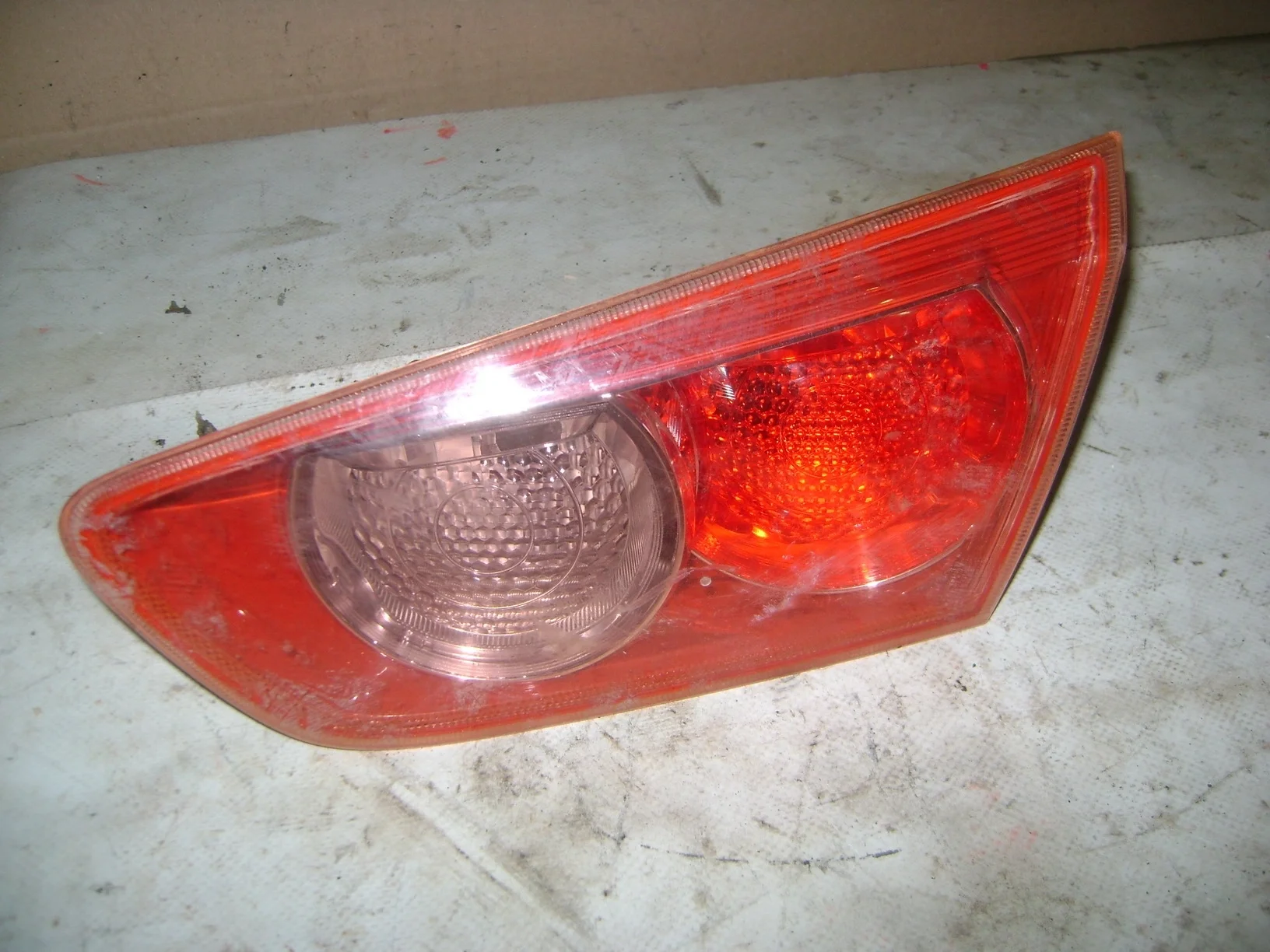 фонарь внутренний Mitsubishi Lancer 10 (CY) 2007-2017