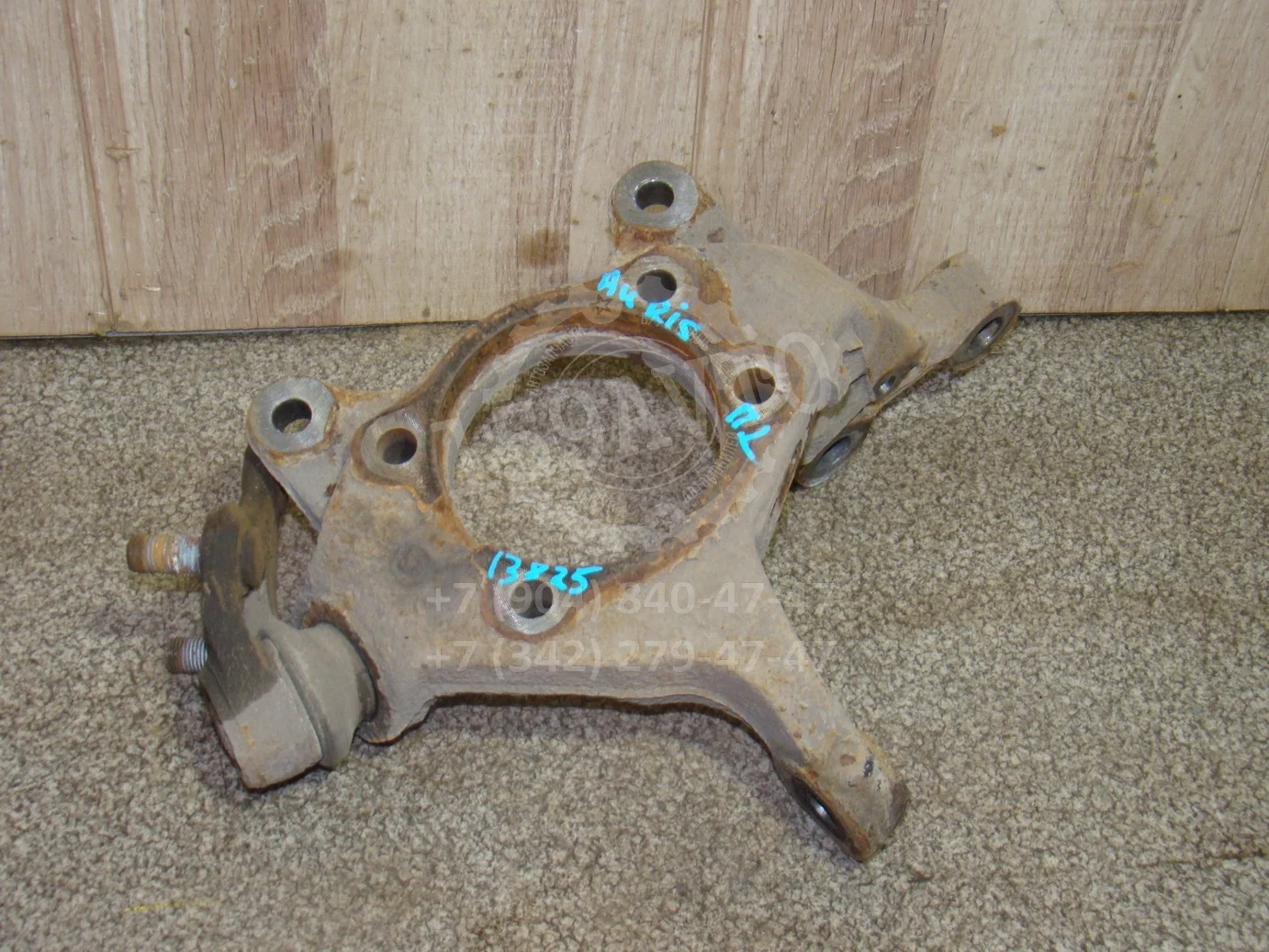 кулак поворотный Toyota Auris (E150) 2006-2012