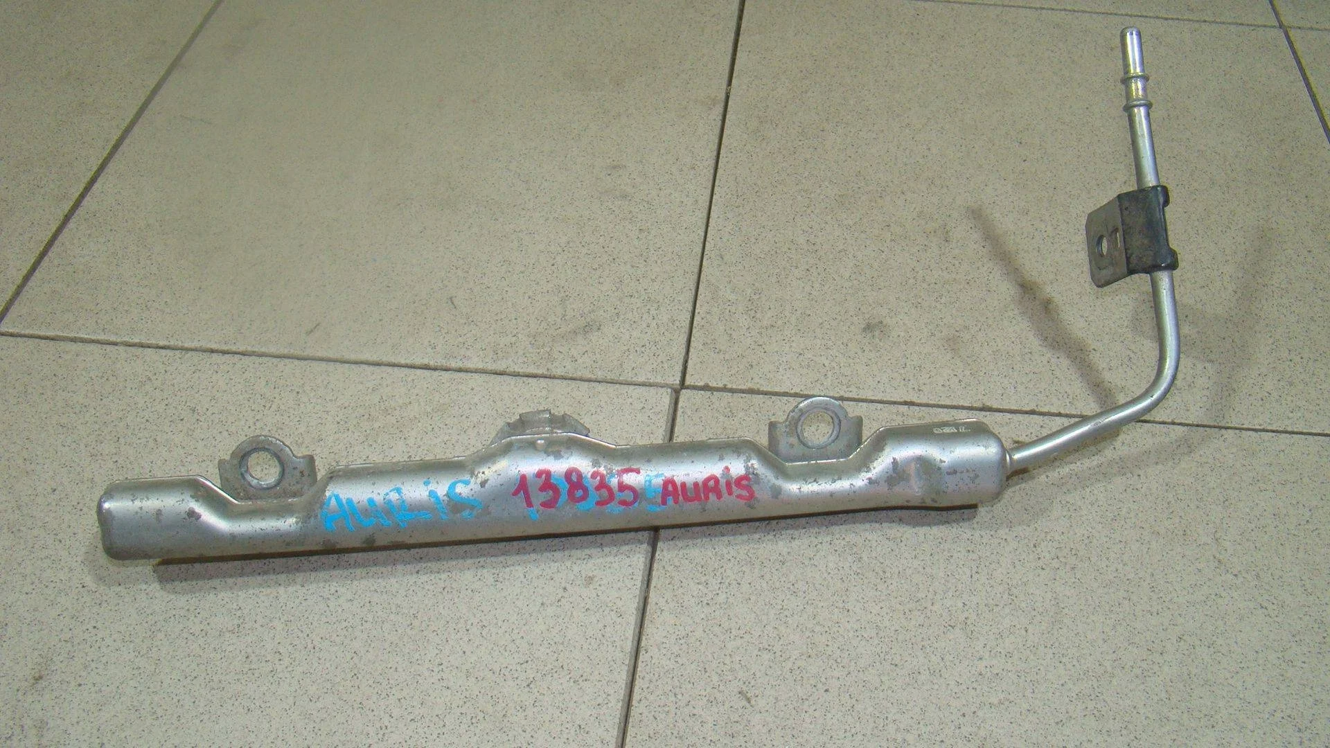рейка топливная (рампа) Toyota Auris (E150) 2006-2012