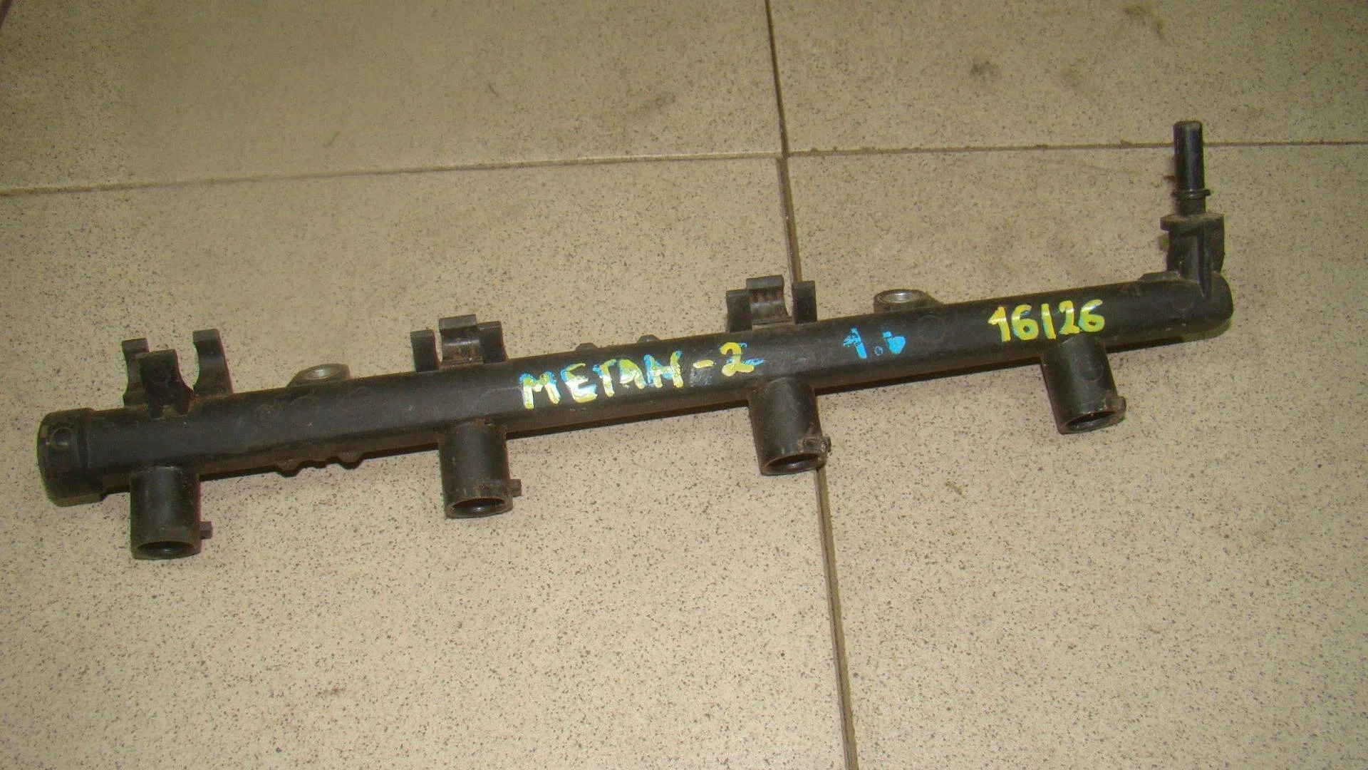 Рейка топливная (рампа) Renault Megane II 2002-2009