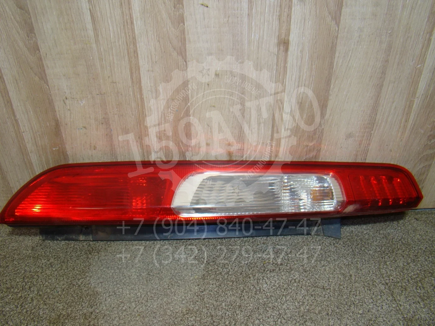 Фонарь задний левый Ford Focus II 2005-2011