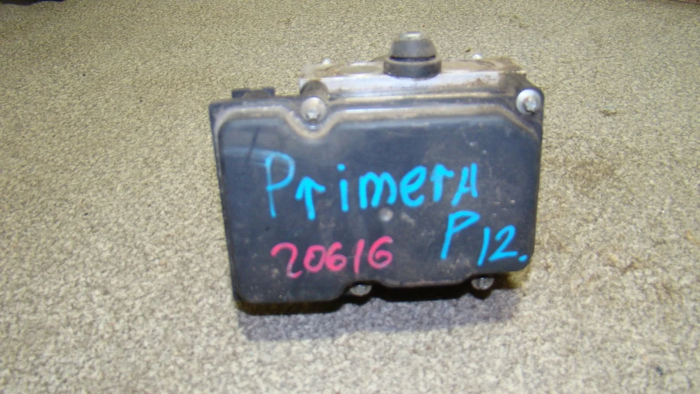 блок abs (насос) Nissan Primera (P12) 2001-2008