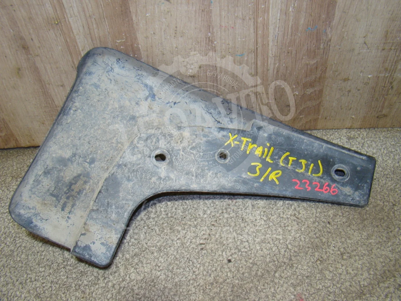 Брызговик задний правый Nissan X-Trail (T31) 2007-2013
