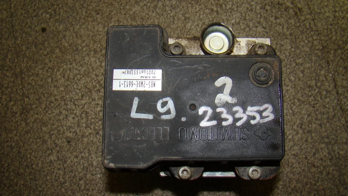 блок abs (насос) Mitsubishi Lancer 9 (CS) 2003-2006
