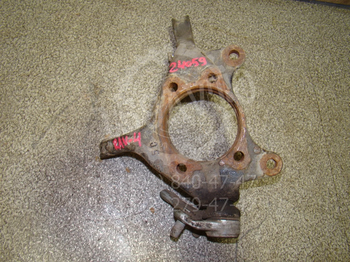 кулак поворотный Toyota RAV4 (XA30) 2005-2012