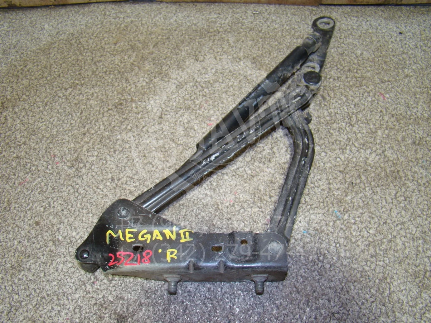 Петля крышки багажника Renault Megane II 2002-2009