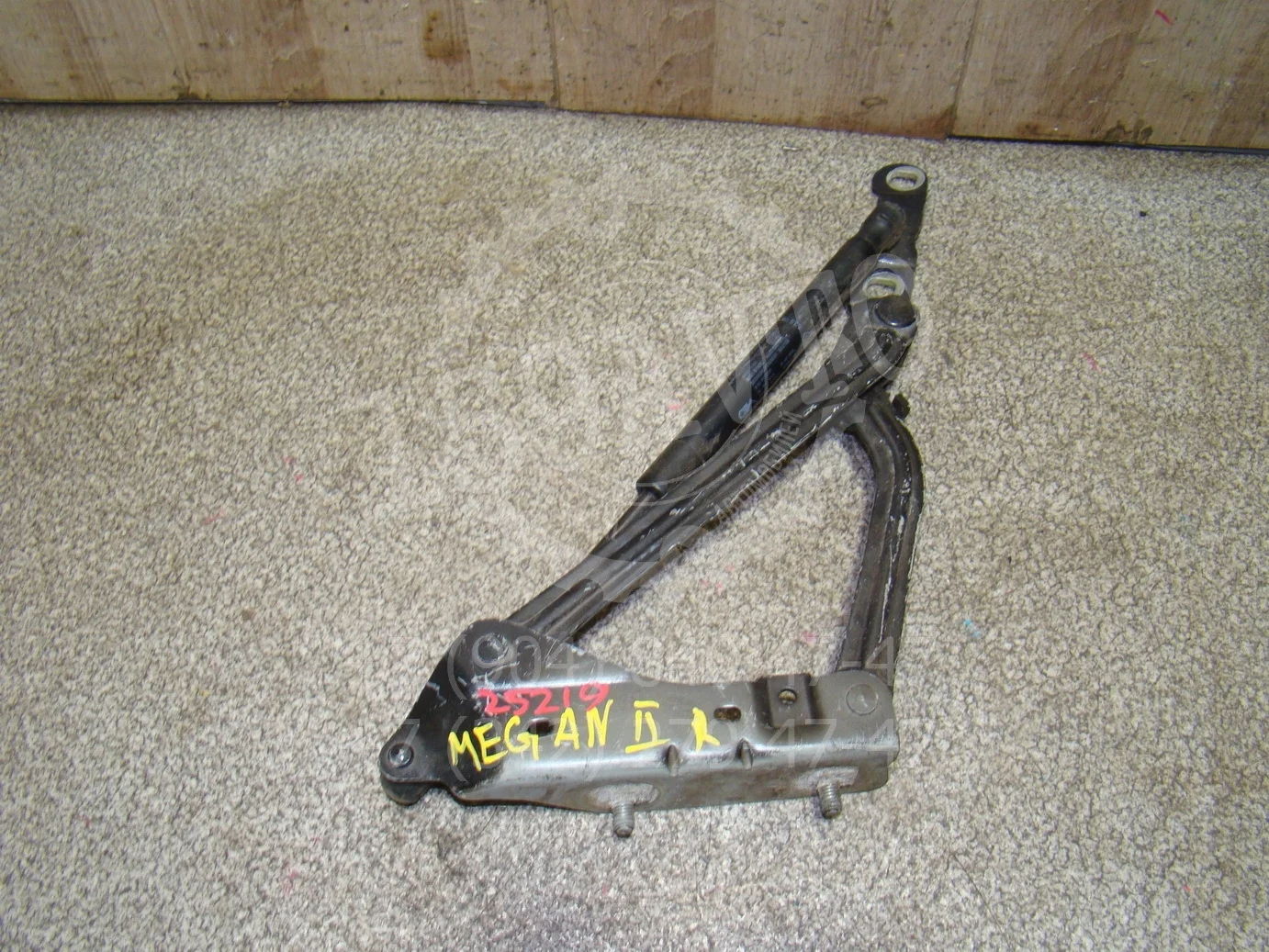 Петля крышки багажника Renault Megane II 2002-2009