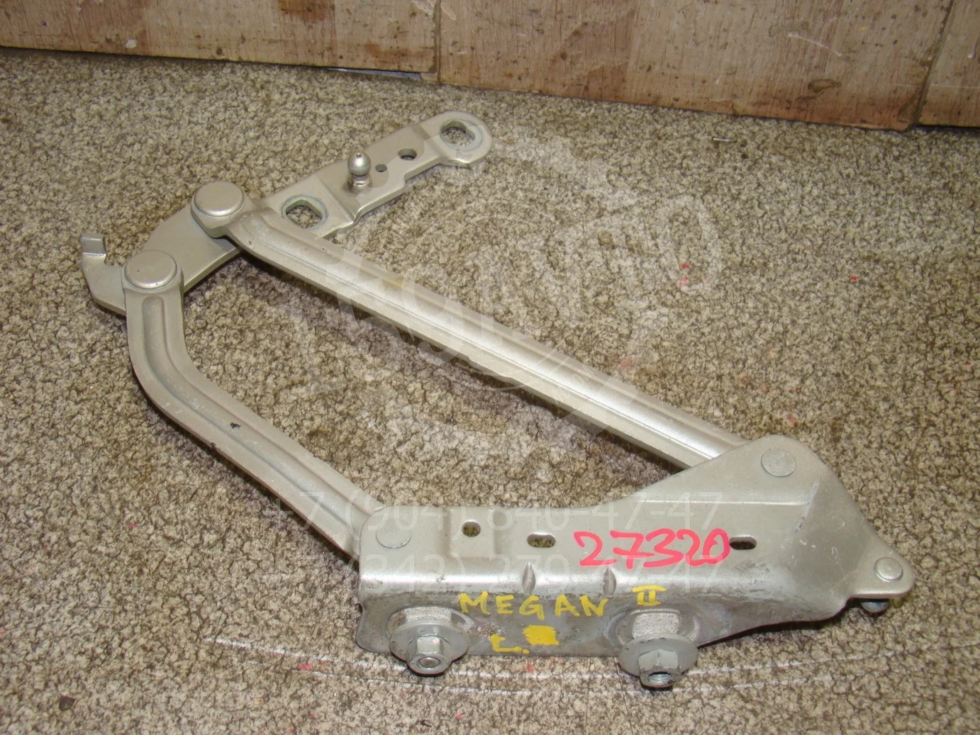 Петля крышки багажника Renault Megane II 2002-2009