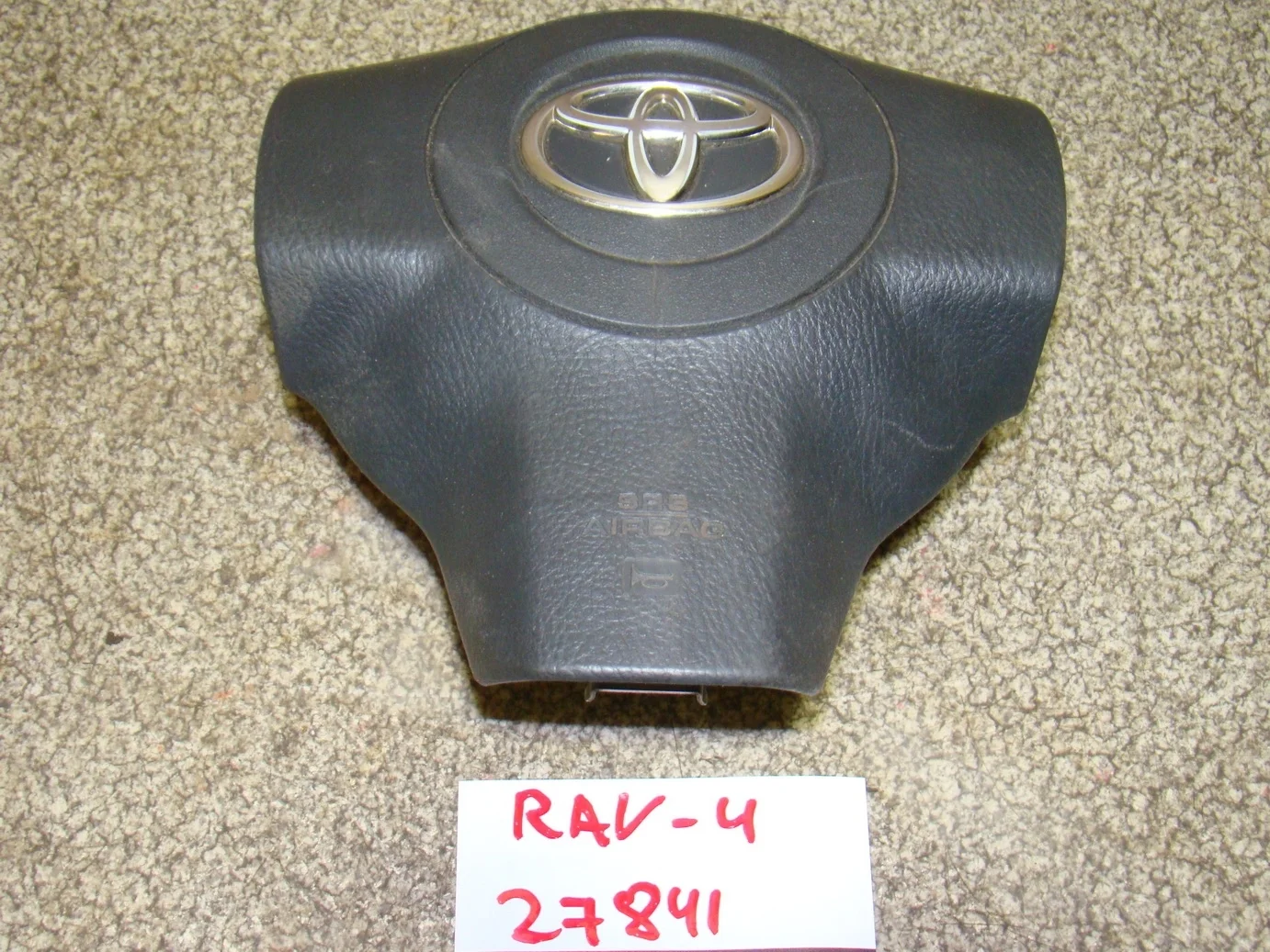 подушка безопасности в руль Toyota RAV4 (XA30) 2005-2012