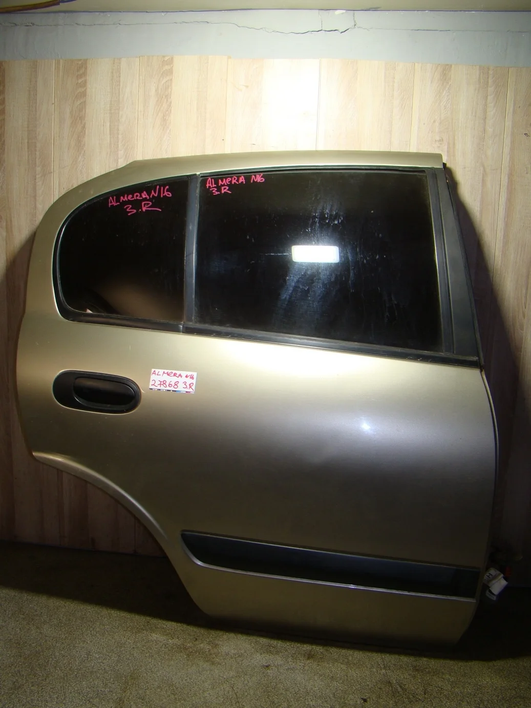 дверь Nissan Almera (N16) 2000-2006