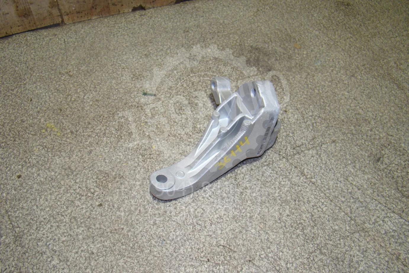 Кронштейн КПП Ford Focus II 2005-2011