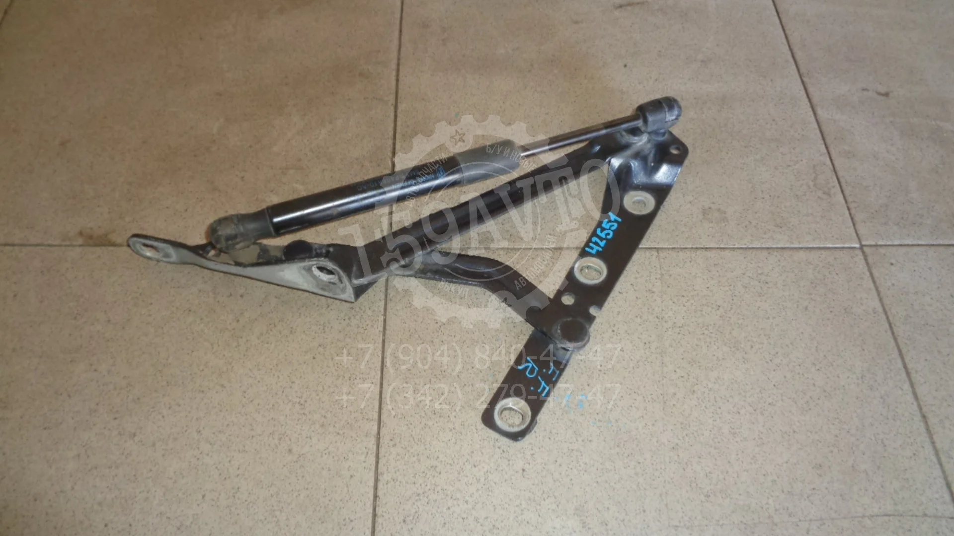 Петля крышки багажника Ford Focus II 2005-2011