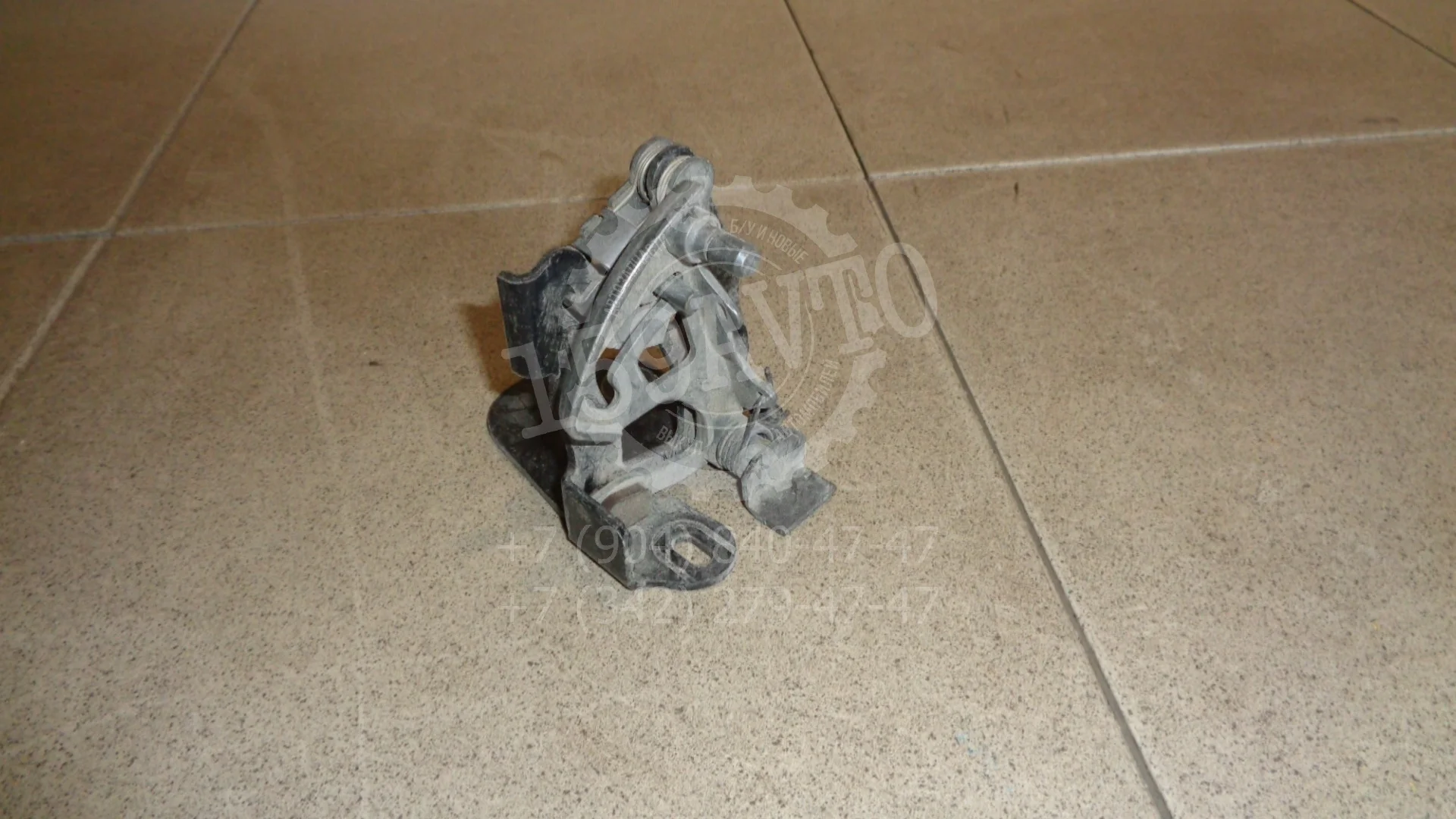 замок капота Mercedes-Benz C-Class (W203) 2000-2007