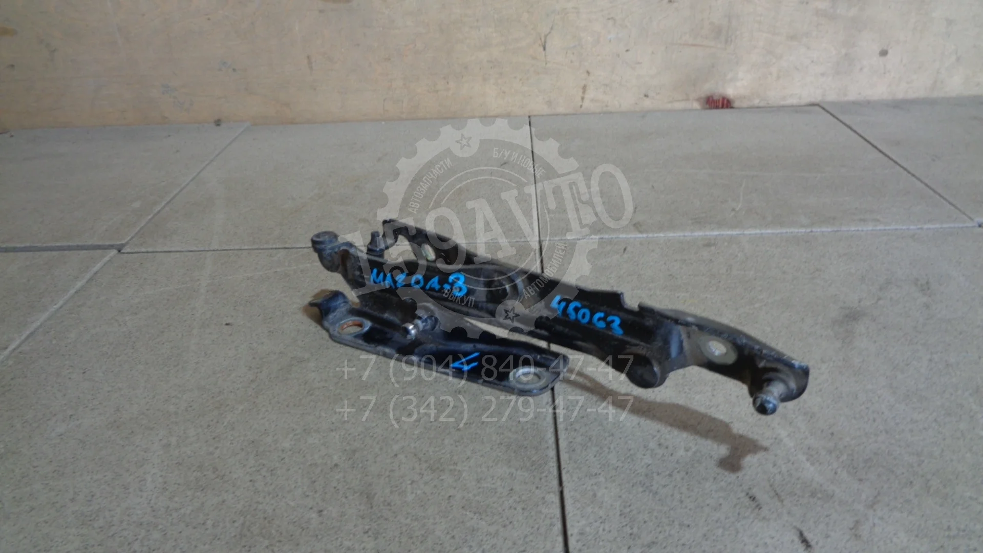Петля крышки багажника Mazda Mazda 3 (BK) 2002-2008