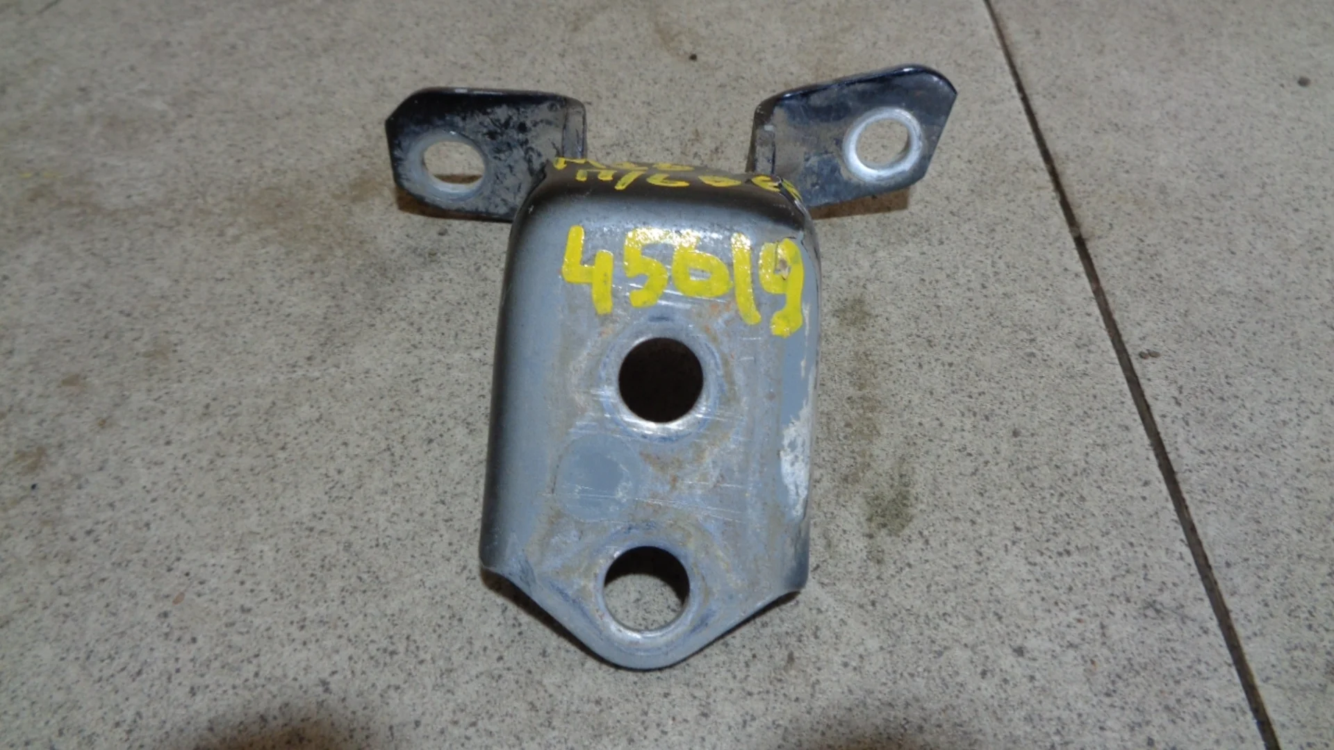 Петля двери передней Mazda Mazda 3 (BK) 2002-2008