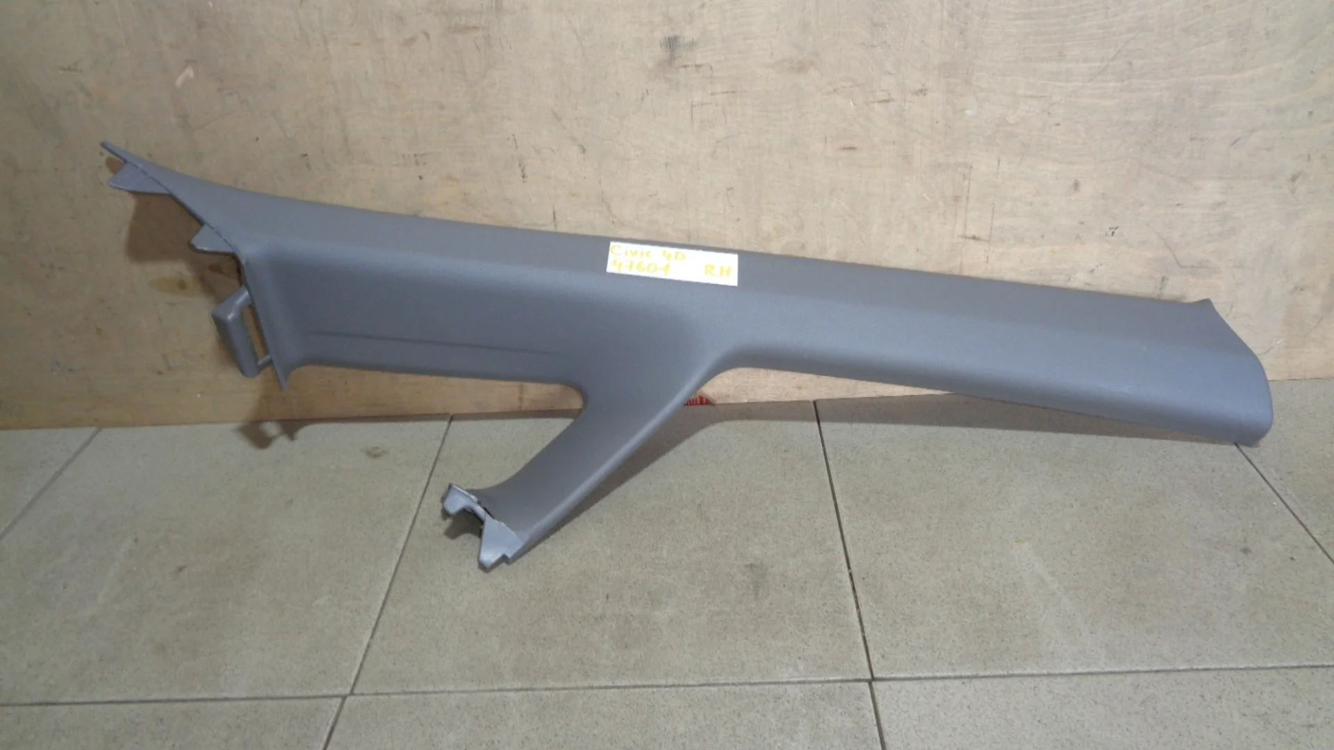 Обшивка стойки Honda Civic 4D VIII 2006-2012