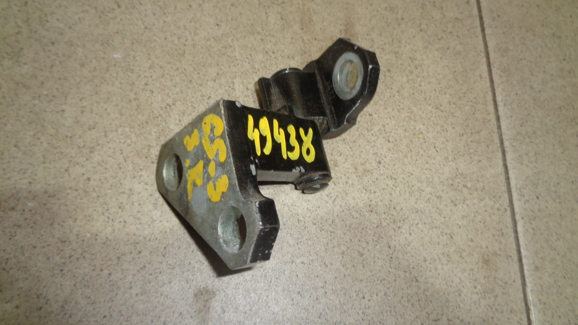 Петля двери задней правой верхняя Lexus GS 300/350/430/450h (S190) 2005-2011